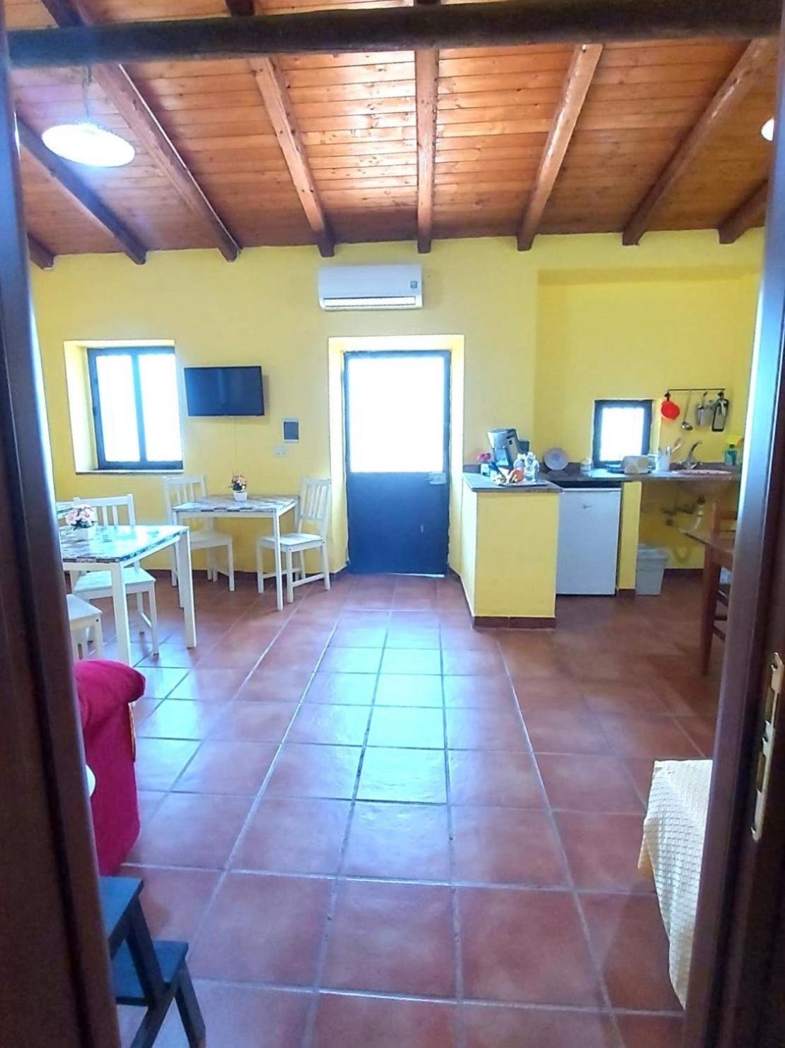 גיארדיני נאקסוס Villa Nadira מראה חיצוני תמונה